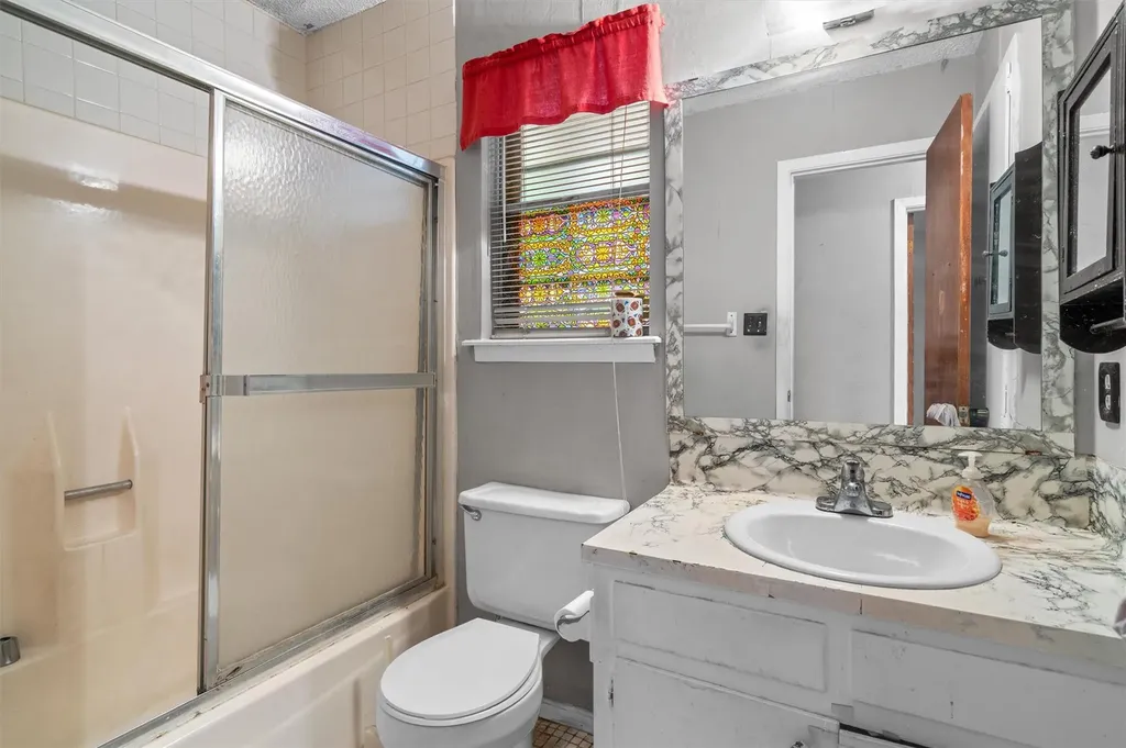 1100 S Trace Drive Austin TX 78745