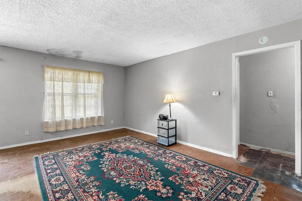 1100 S Trace Drive Austin TX 78745