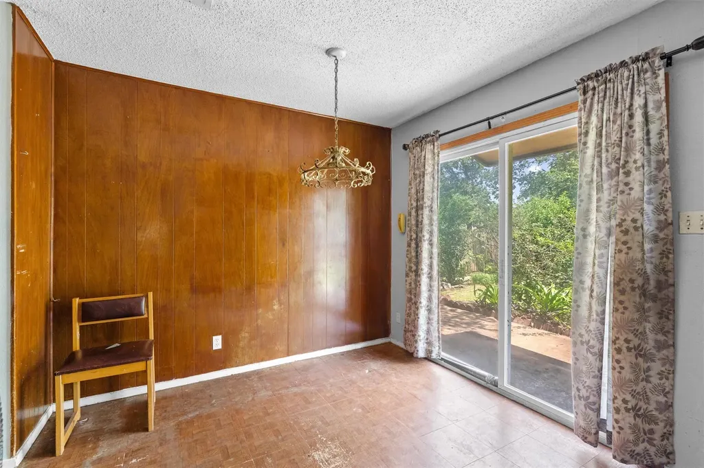 1100 S Trace Drive Austin TX 78745