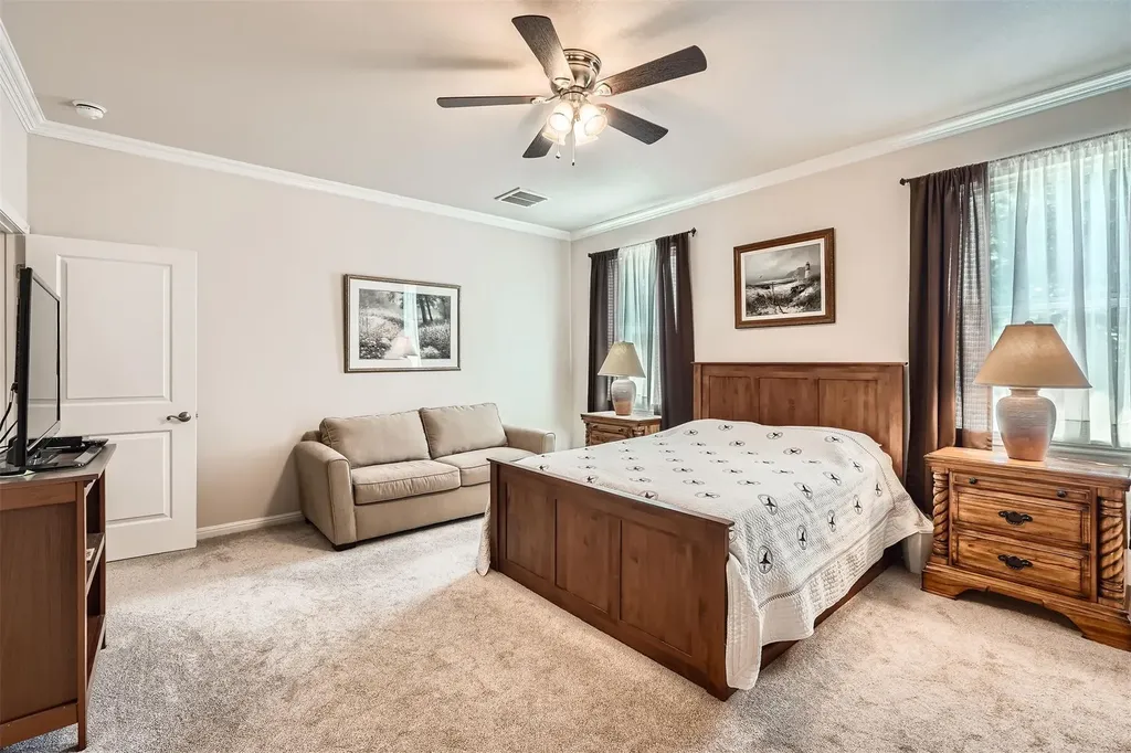 5501 Hitching Post Lago Vista TX 78645