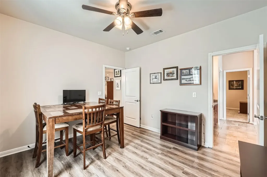 5501 Hitching Post Lago Vista TX 78645