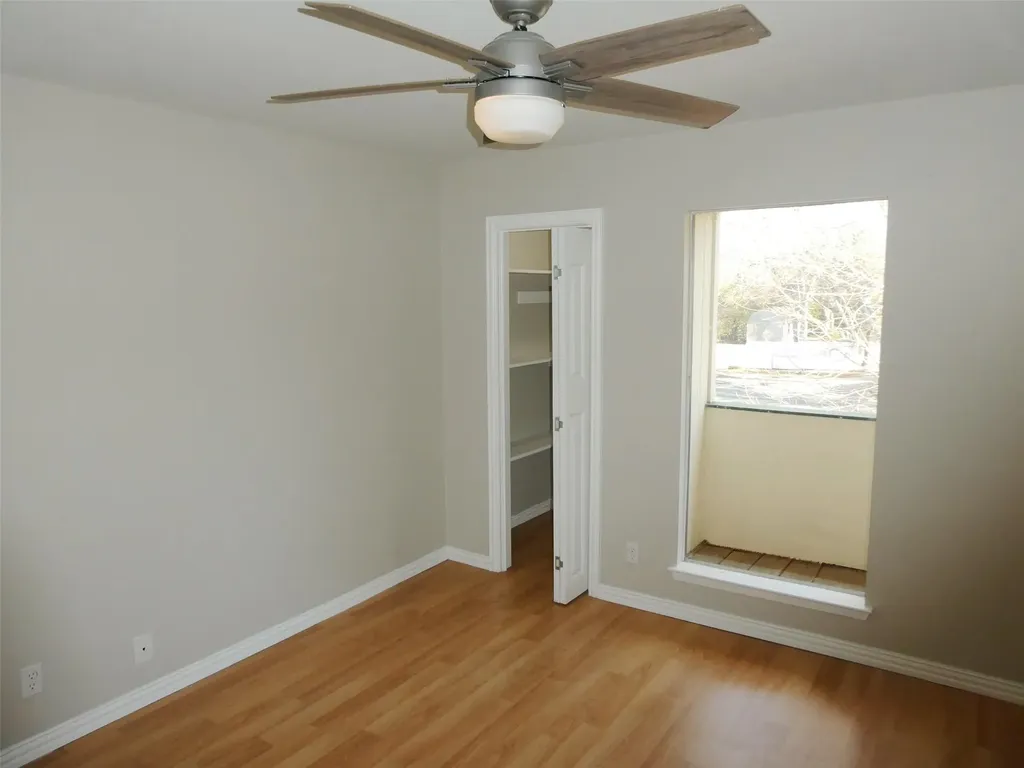 6718 Silvermine Drive Austin TX 78736