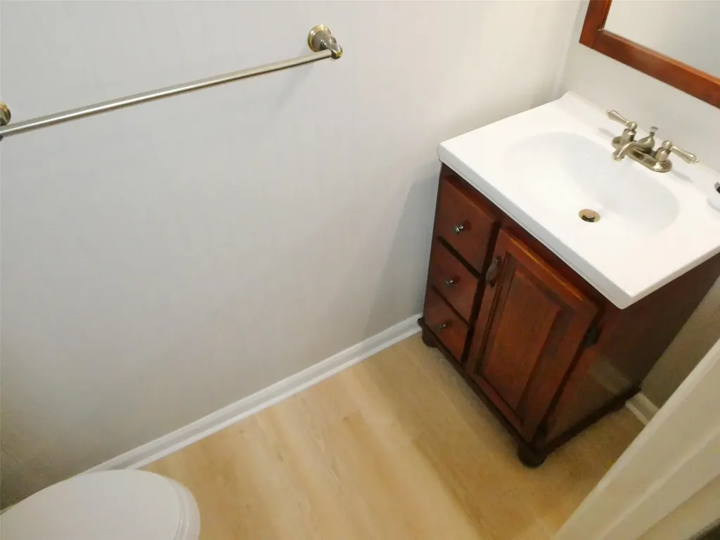 6718 Silvermine Drive Austin TX 78736