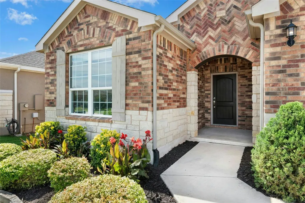 300 Hanging Star Lane Georgetown TX 78633