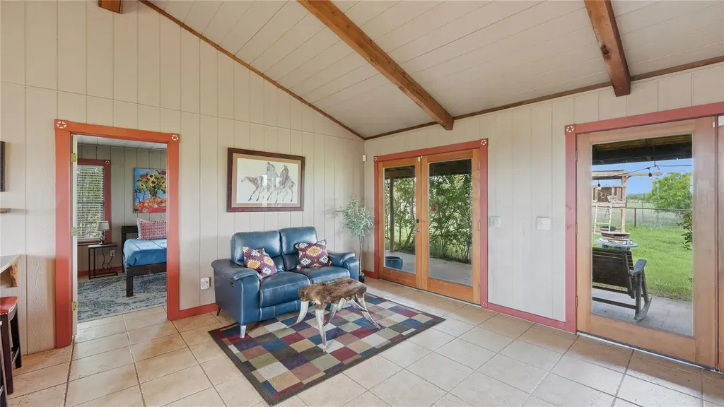 127 Offer Llano TX 78643