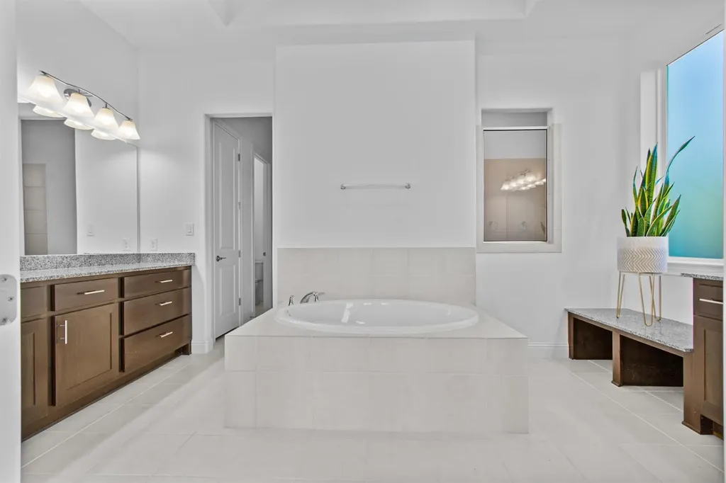 4737 Modena Bay Bend Leander TX 78641