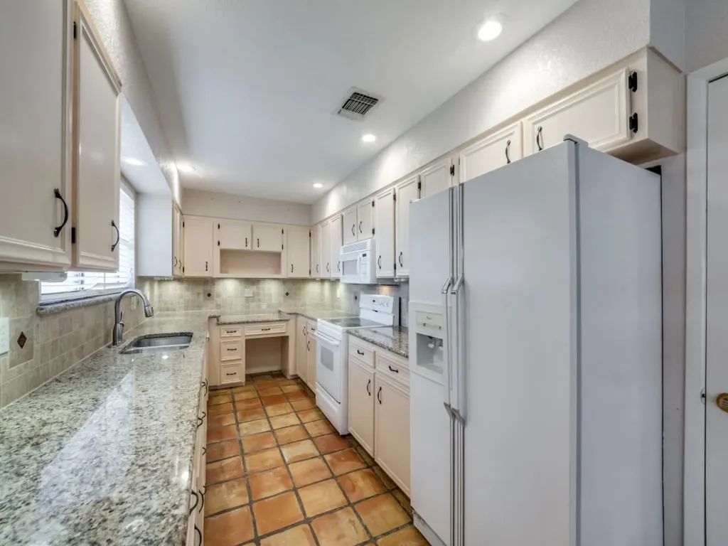 620 Lake Island Drive Canyon Lake TX 78133