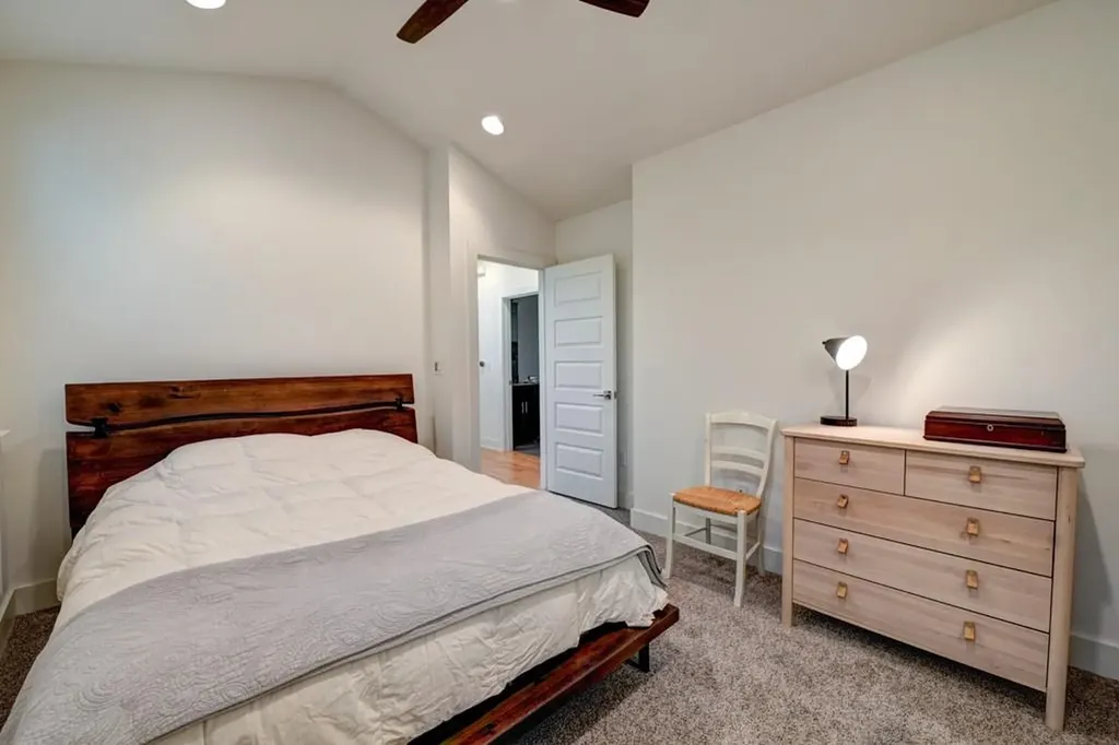 1300 Walnut Avenue Austin TX 78702
