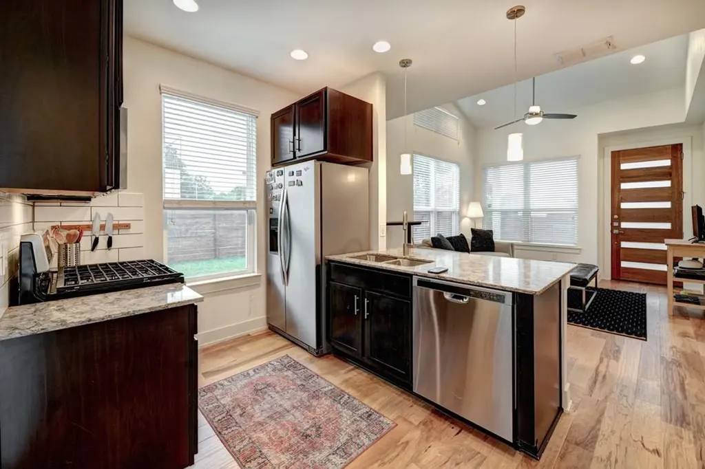 1300 Walnut Avenue Austin TX 78702