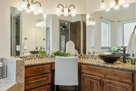 1004 Jonathan Cove Georgetown TX 78628