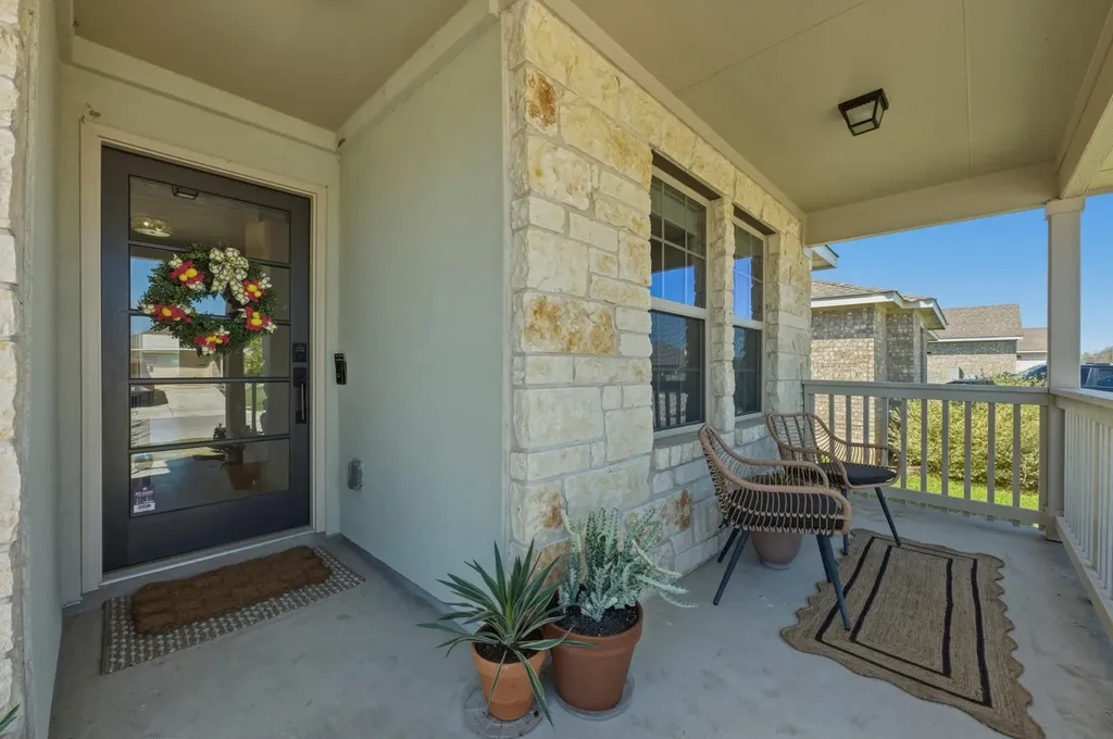 12425 Ostrich Trail Manor TX 78653