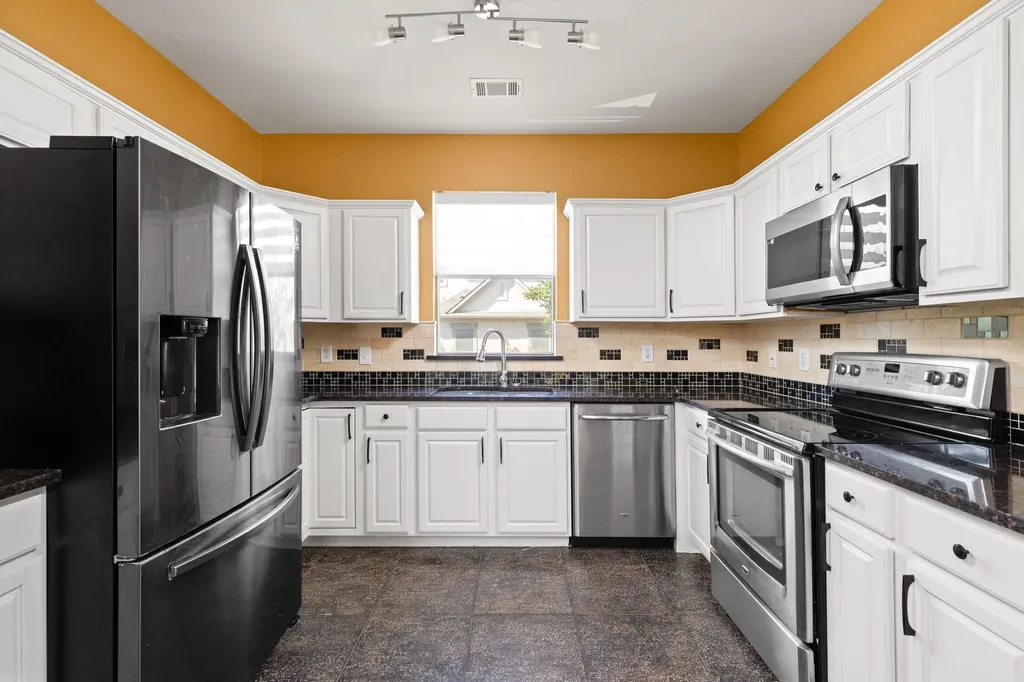 11203 Ranch Road 2222 Austin TX 78730