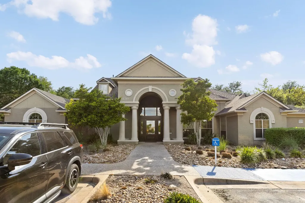 11203 Ranch Road 2222 Austin TX 78730