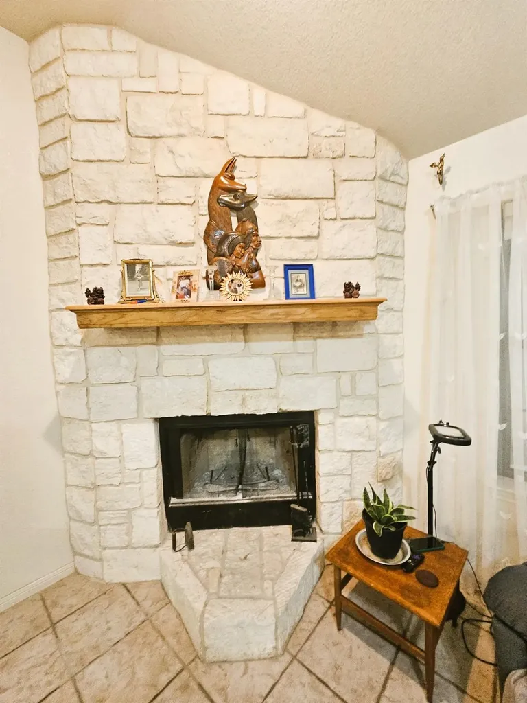 245 County Road 3371 Kempner TX 76539