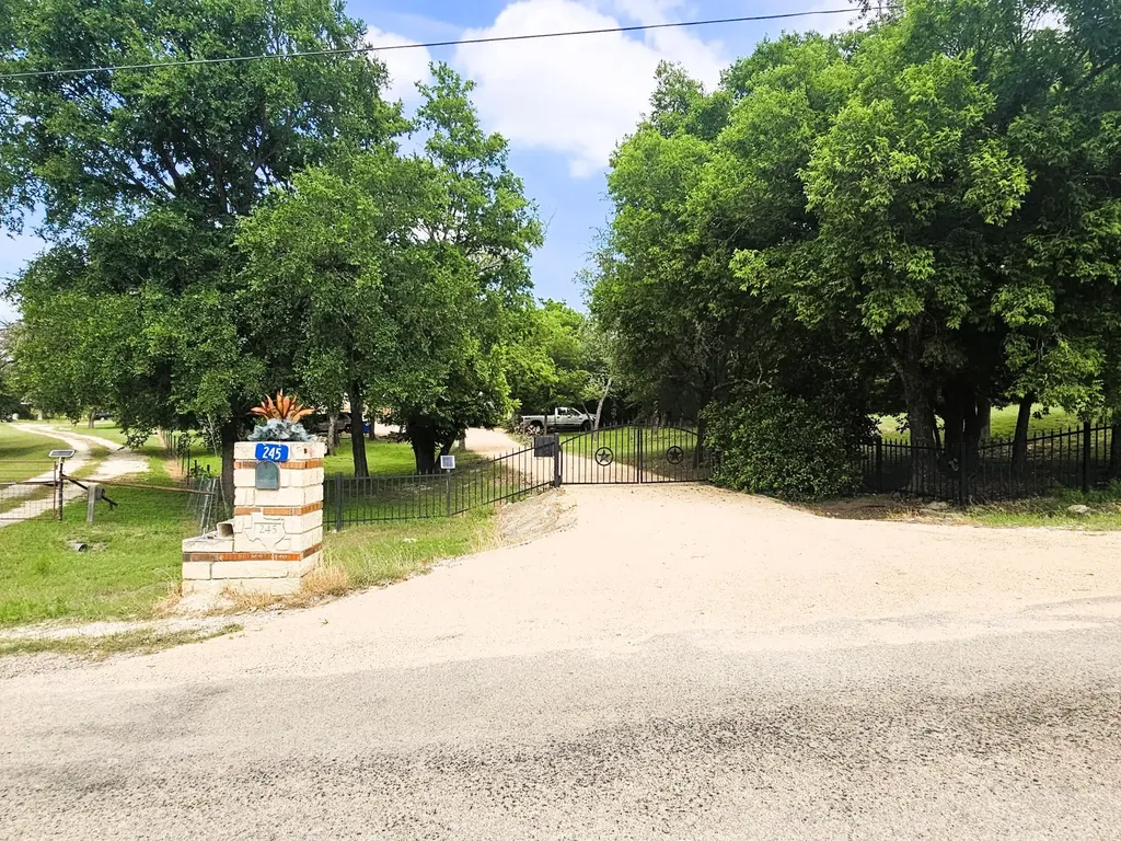 245 County Road 3371 Kempner TX 76539