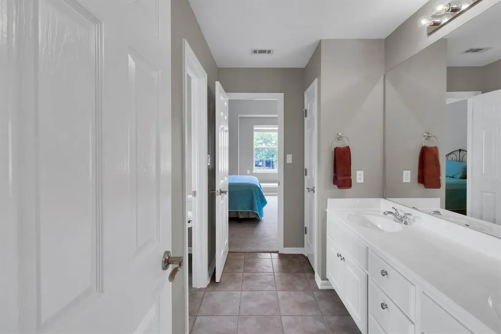 5721 Medicine Creek Drive Austin TX 78735