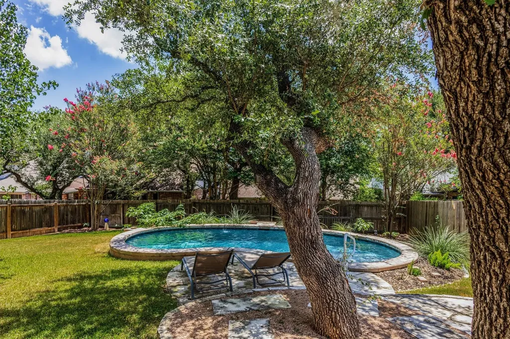5721 Medicine Creek Drive Austin TX 78735