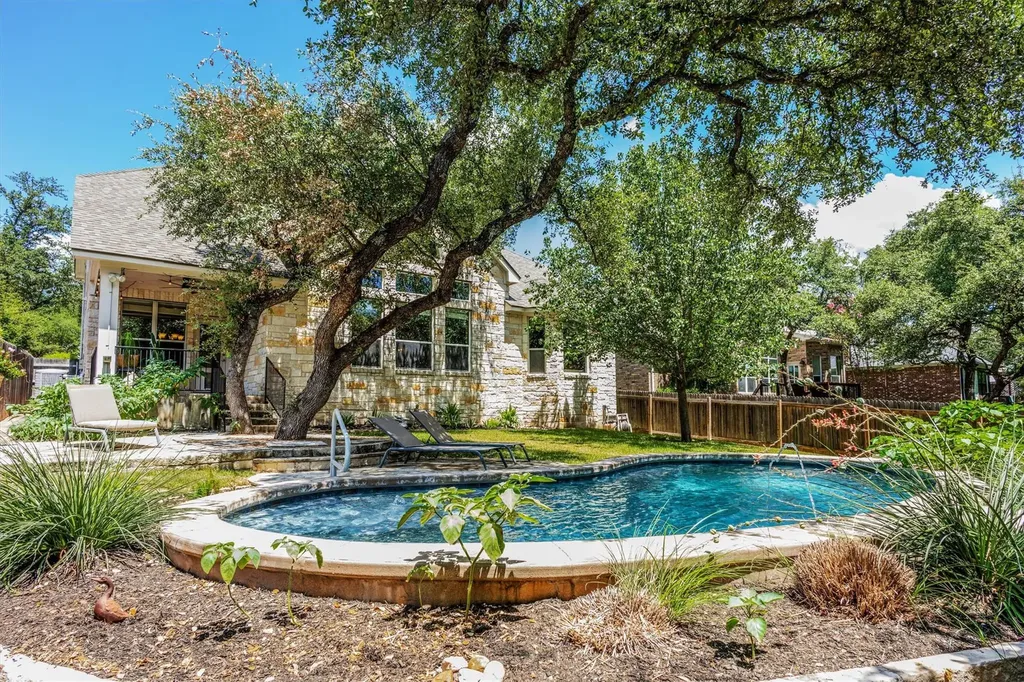 5721 Medicine Creek Drive Austin TX 78735