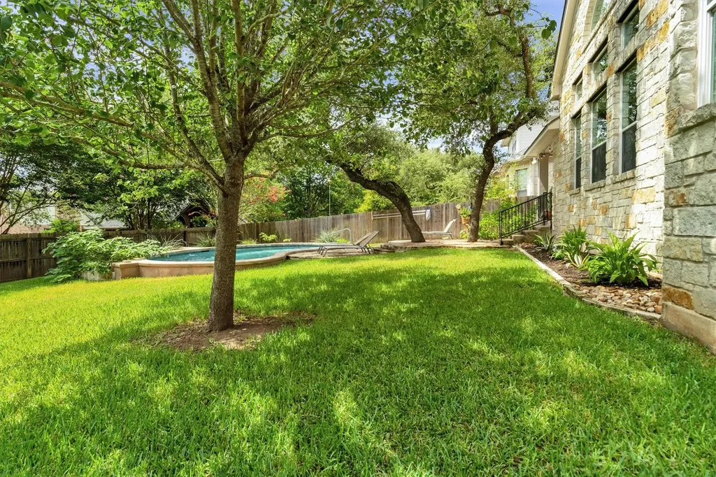 5721 Medicine Creek Drive Austin TX 78735