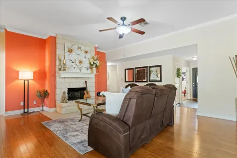 125 Fairway Court Bastrop TX 78602