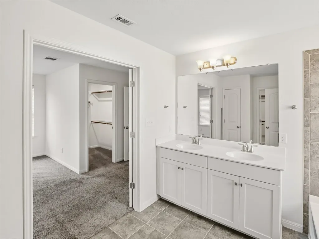 2937 Barbed Wire Street Round Rock TX 78664