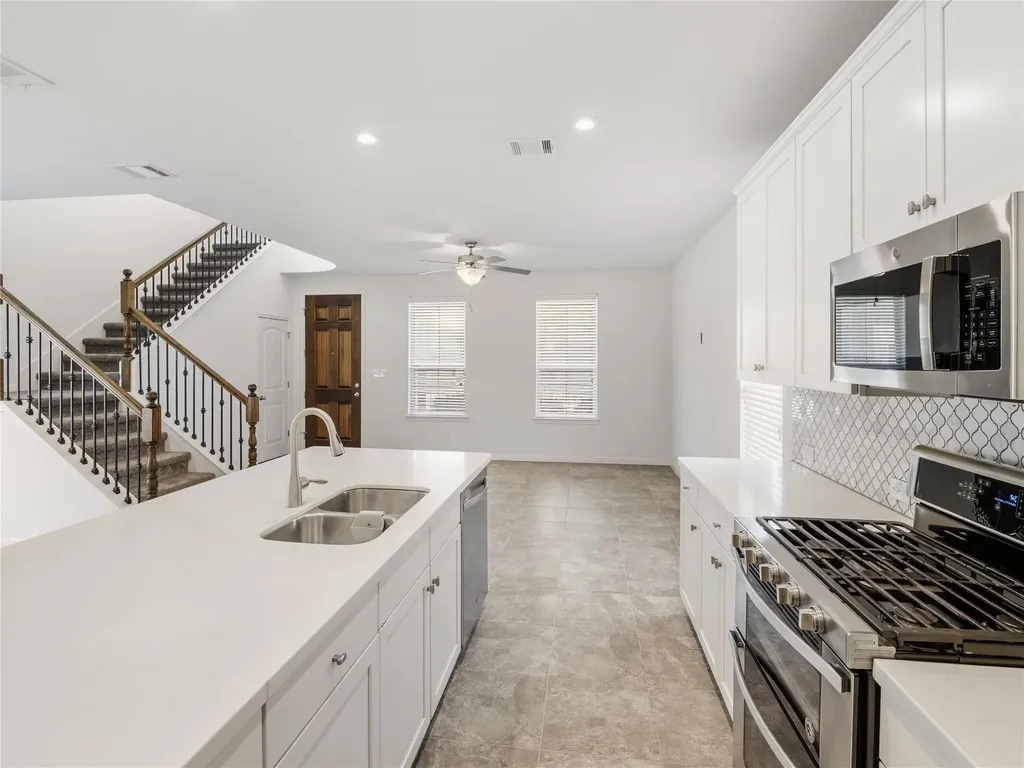 2937 Barbed Wire Street Round Rock TX 78664