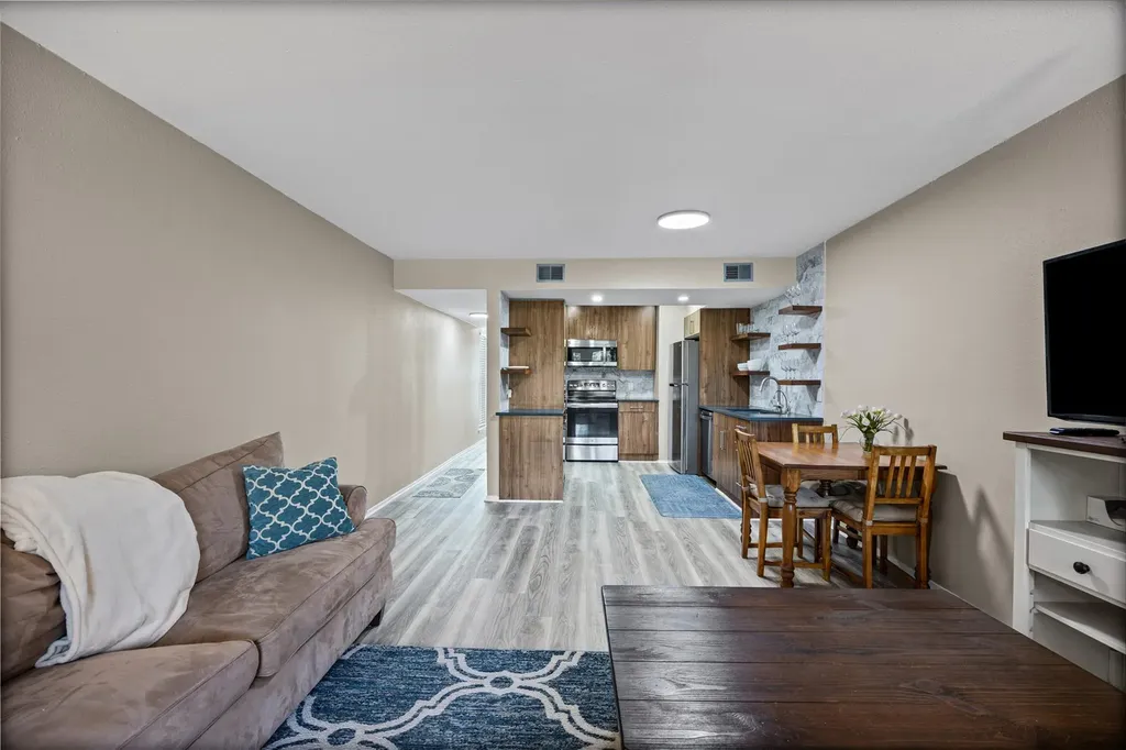 3809 Menchaca Road Austin TX 78704
