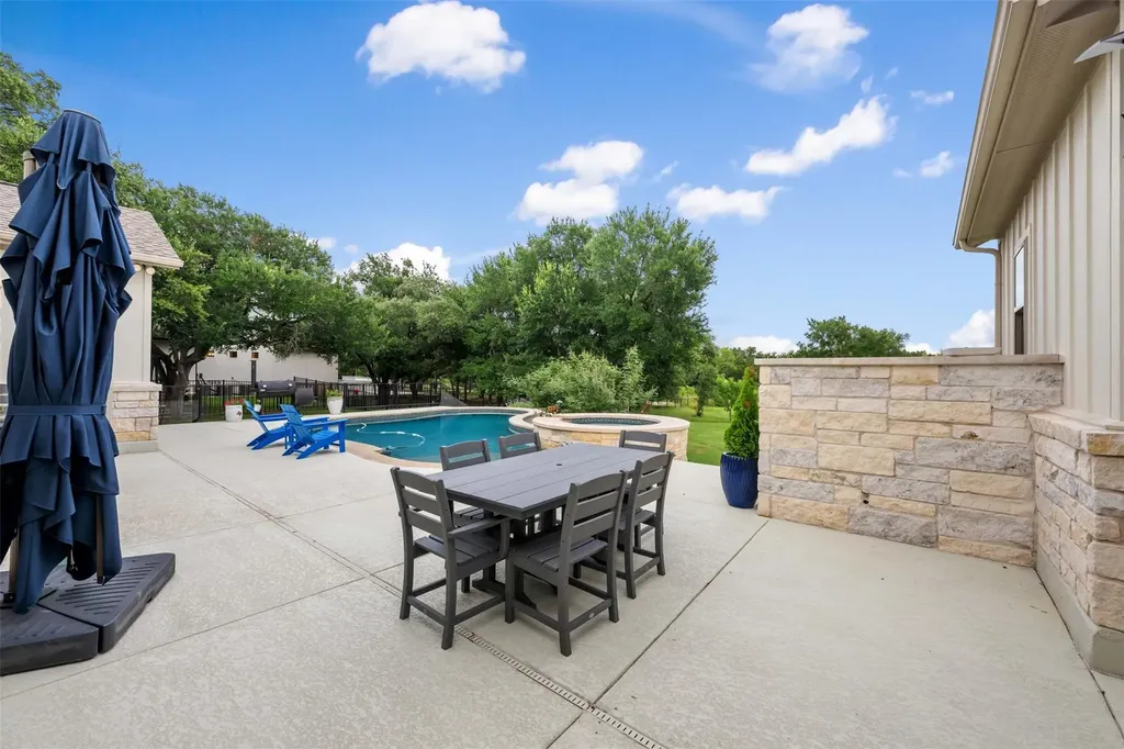 233 Trick Pony Liberty Hill TX 78642