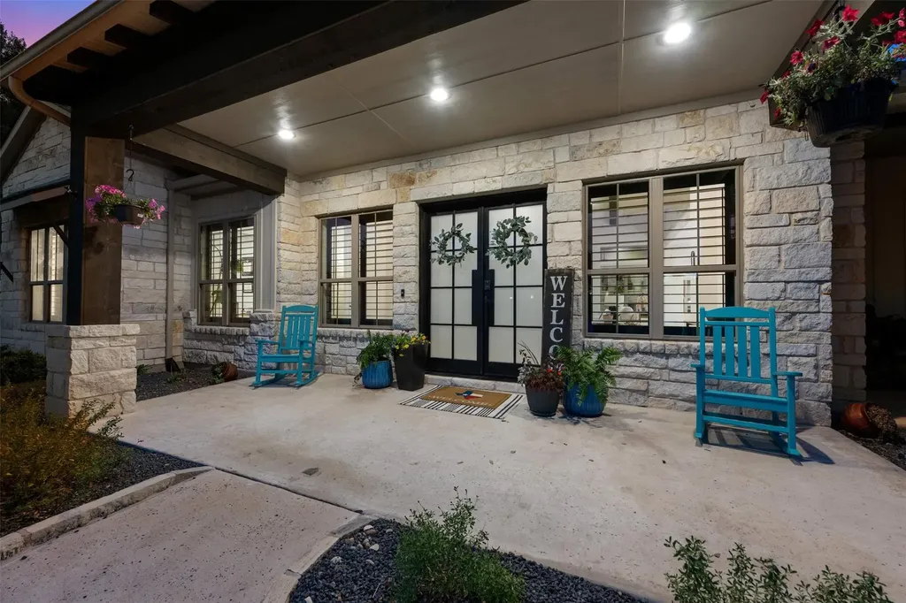 233 Trick Pony Liberty Hill TX 78642