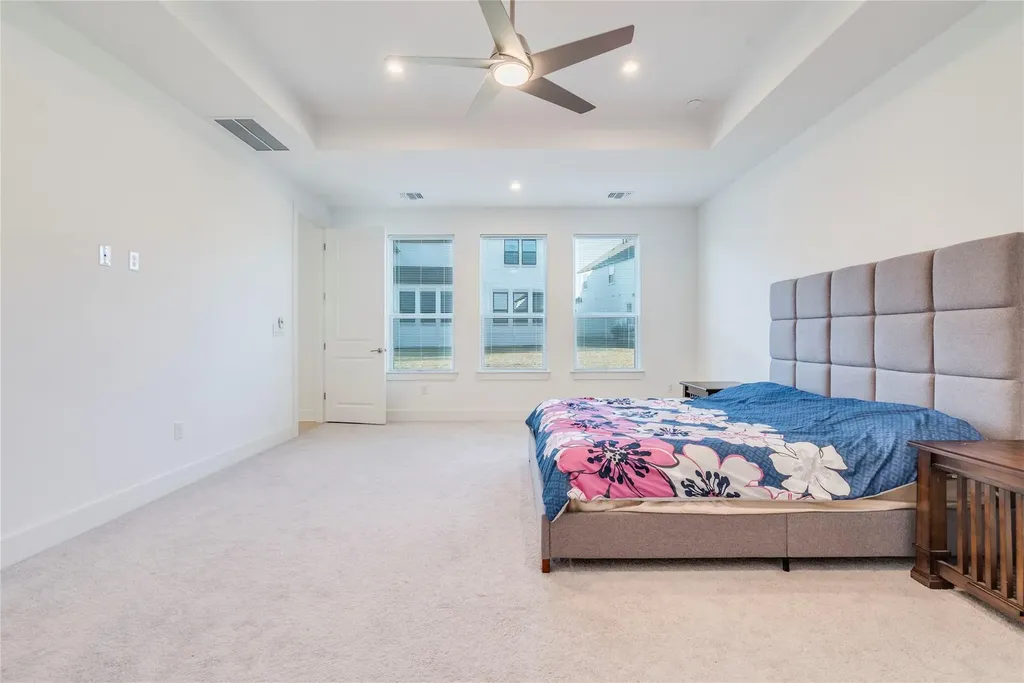 2217 Sondrio Bend Leander TX 78641