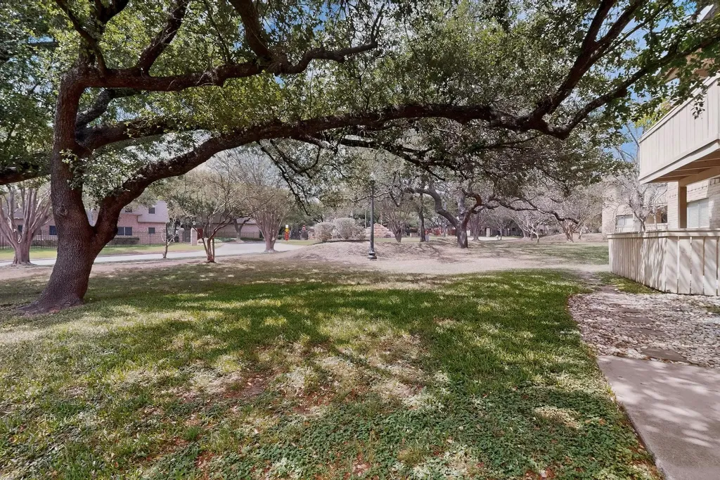 8210 Bent Tree Road Austin TX 78759
