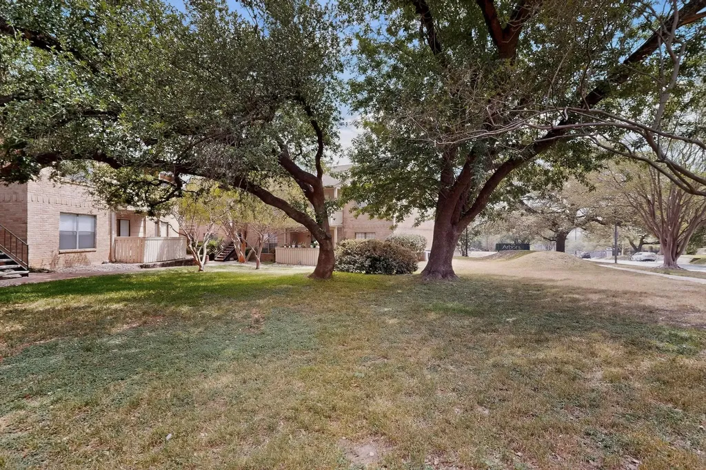 8210 Bent Tree Road Austin TX 78759