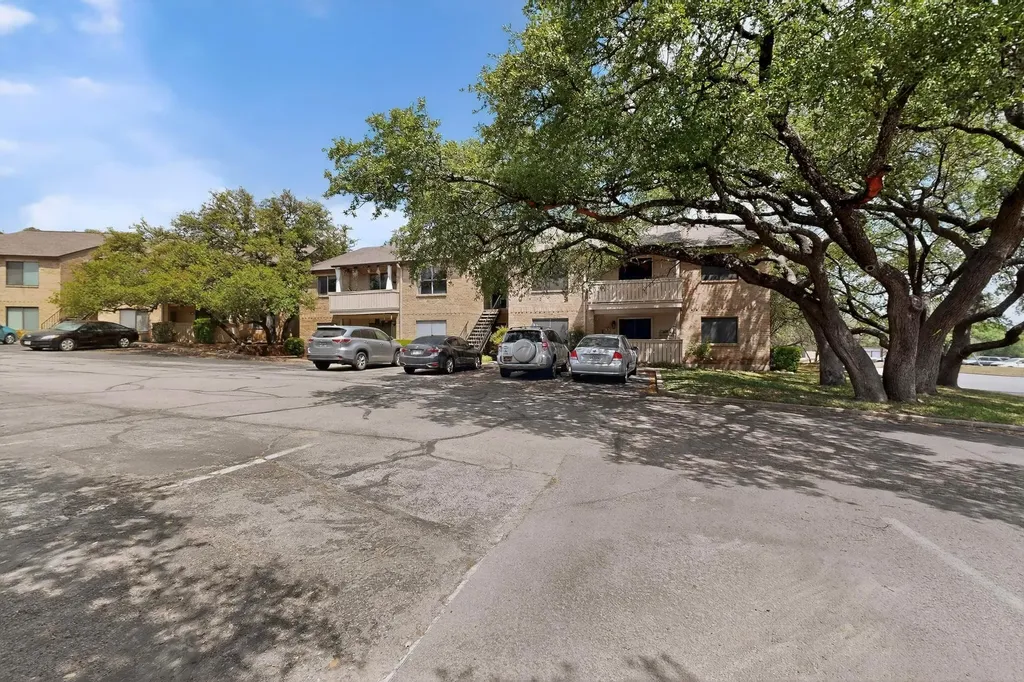 8210 Bent Tree Road Austin TX 78759