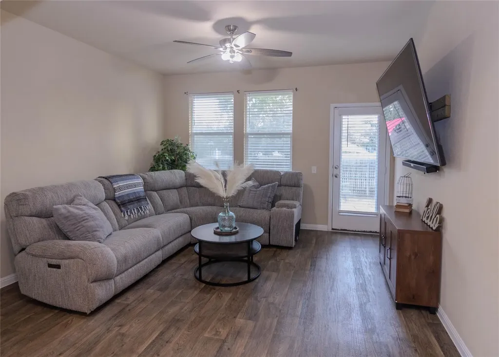 1501 Gropius Lane Pflugerville TX 78660
