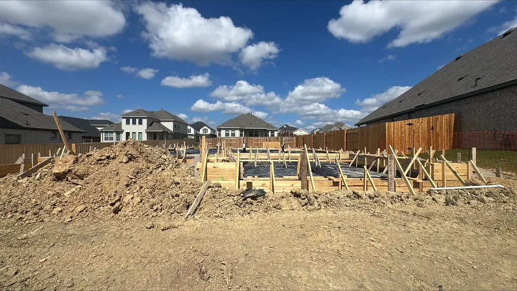 181 Mango Circle Buda TX 78610
