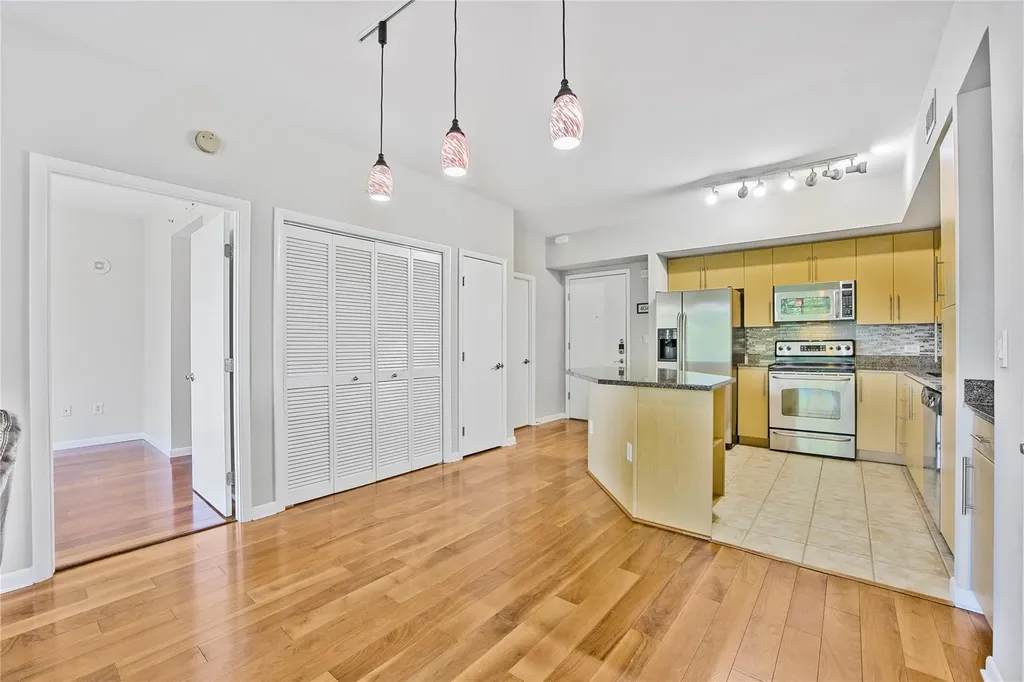 54 Rainey Street Austin TX 78701