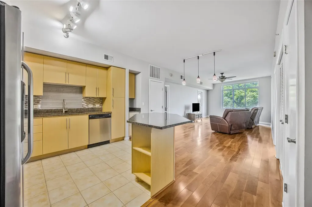 54 Rainey Street Austin TX 78701