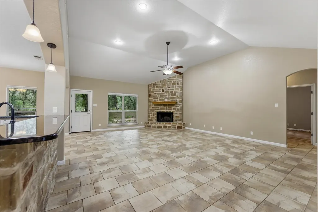 205 Sendera Crossing La Vernia TX 78121
