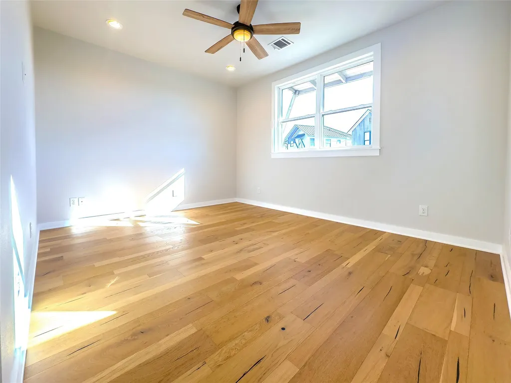 2400 Bruin Drive Spicewood TX 78669