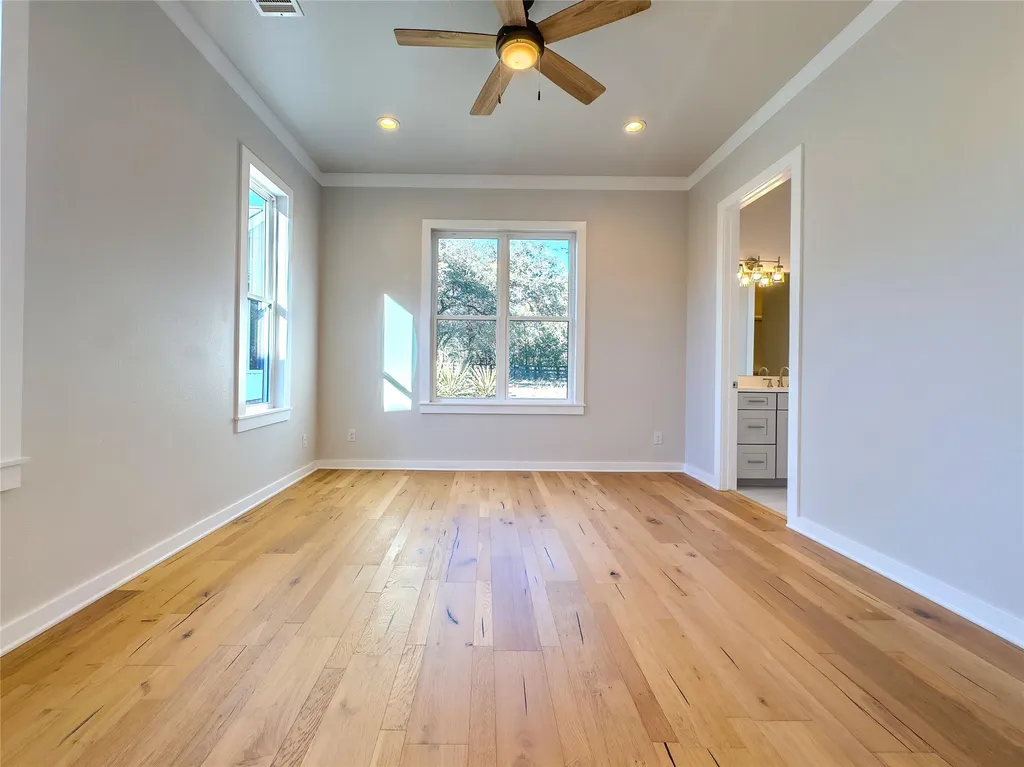 2400 Bruin Drive Spicewood TX 78669