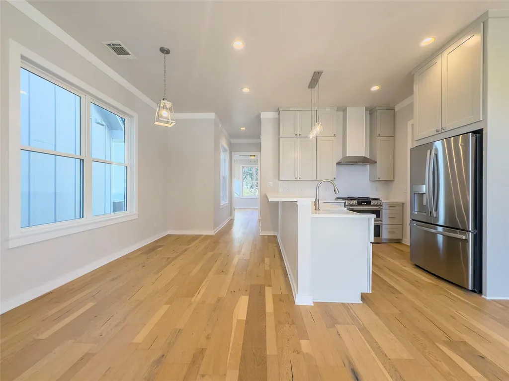 2400 Bruin Drive Spicewood TX 78669