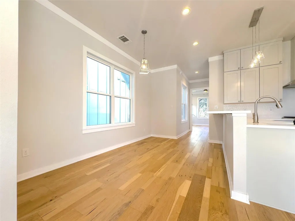 2400 Bruin Drive Spicewood TX 78669