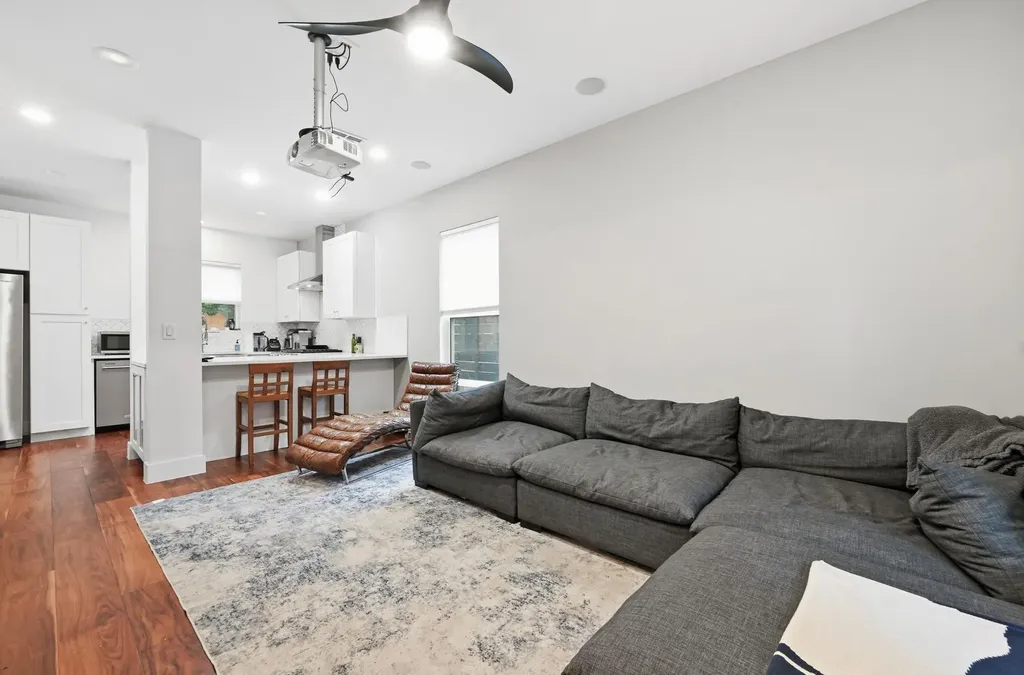 105 Elkhart Street Austin TX 78702