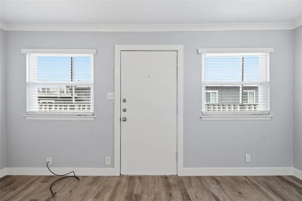 2401 Manor Road Austin TX 78722