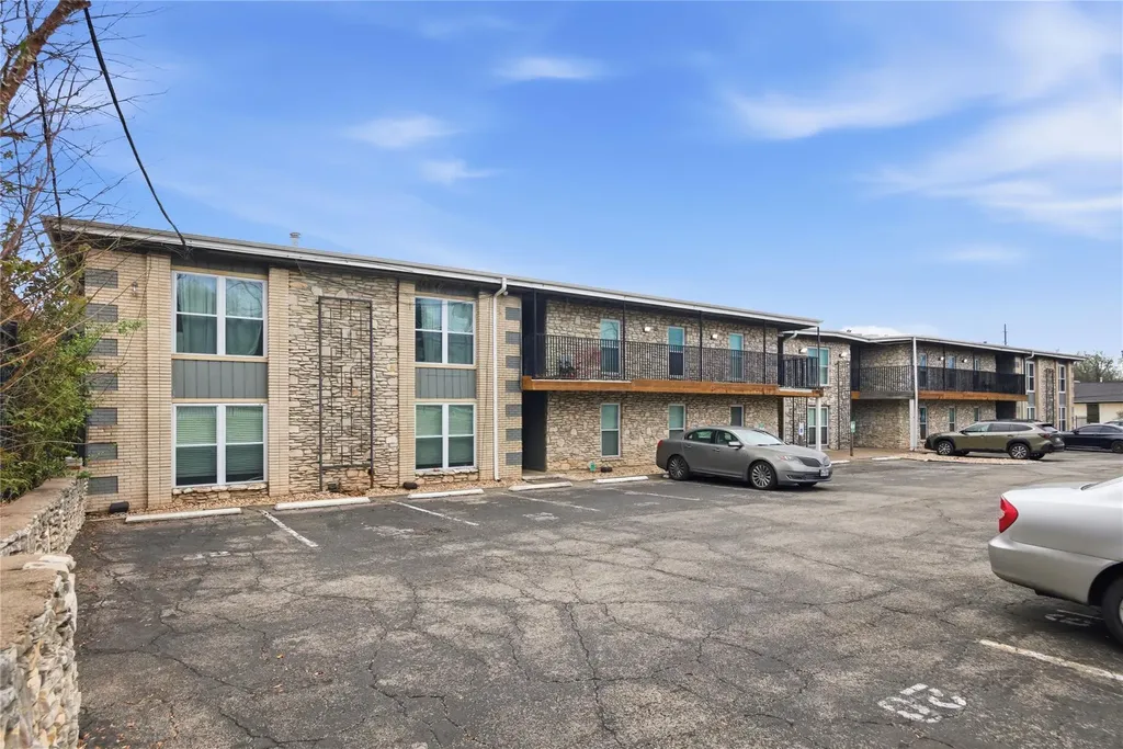 2401 Manor Road Austin TX 78722