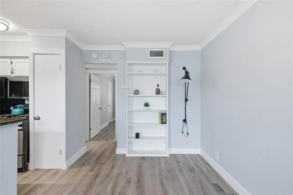 2401 Manor Road Austin TX 78722