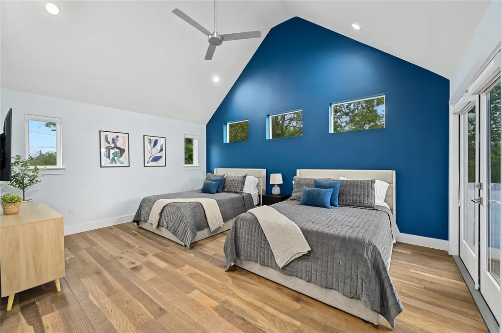 1310 Comal Street Austin TX 78702
