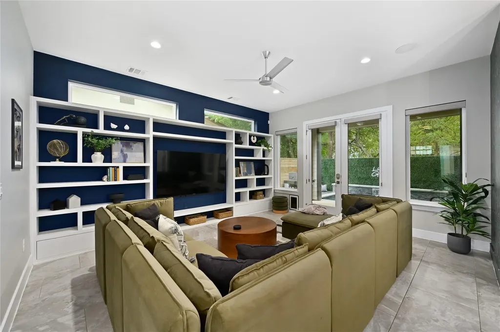1310 Comal Street Austin TX 78702