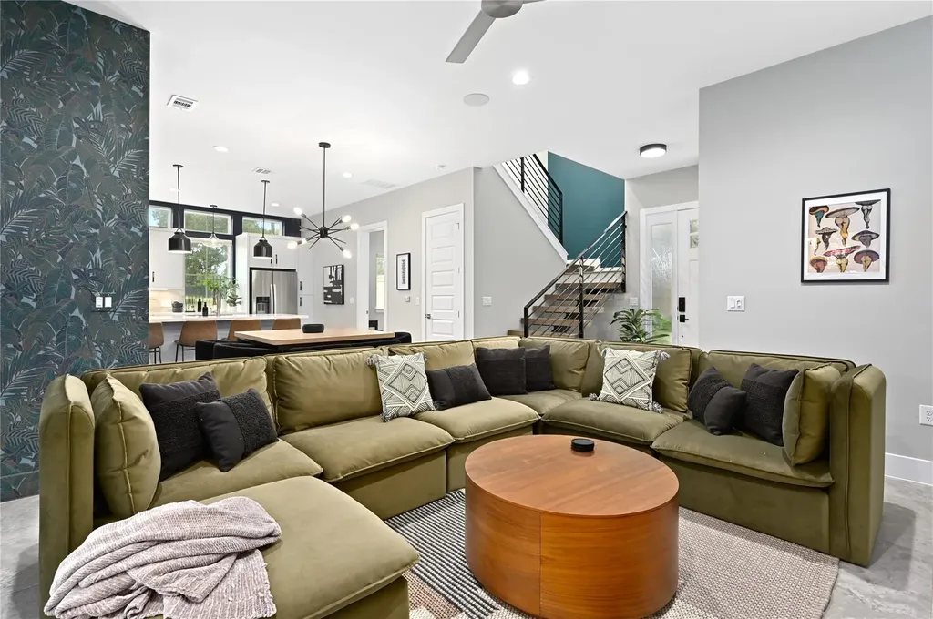 1310 Comal Street Austin TX 78702
