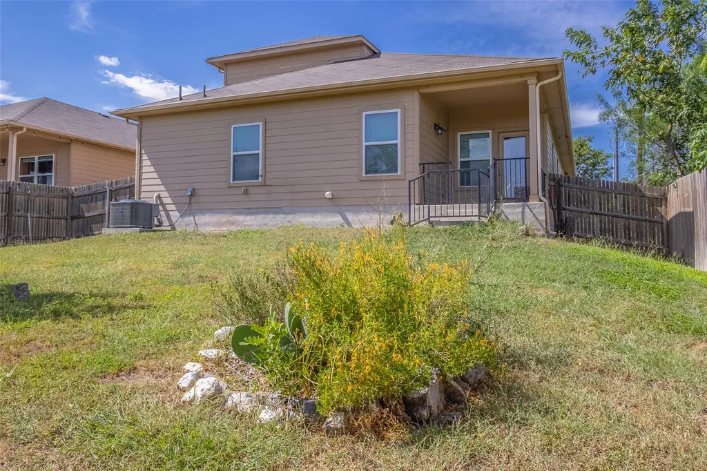 7225 Ranchito Drive Austin TX 78744